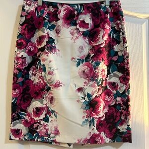 Floral print pencil skirt